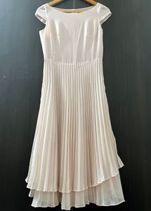Elegant Pleated Midi Dress