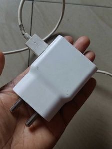 Vivo Mobile Charger 18w with cable free