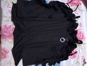 Gorgeous Black Crop Top For Women