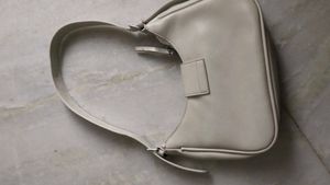 Y2K Cream Buckle Detail Shoulder Bag