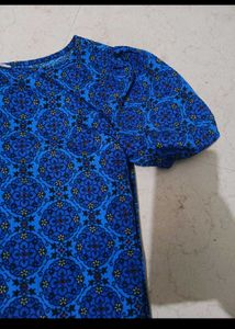 Printed Top With Puff Sleeve