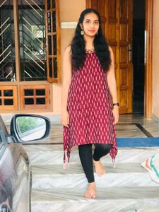 Printed Sleeveless Kurta