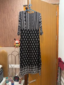 “Rangriti” Indie Black Gown (Almost 🆕)