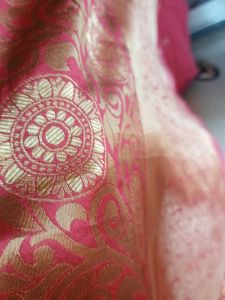 Women Saree n Blouse