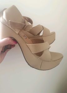 Denill Heels  👠38 Size