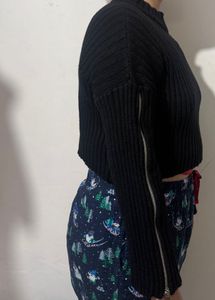 Black Ribbed Cropped Turtleneck Sweater