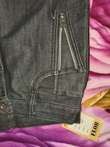 ZIPWORK BELL BOTTOM JEANS