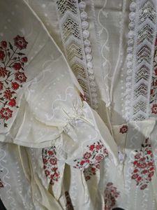 Unused: Floral Print Top