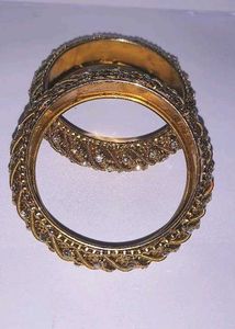 Gold Tone Rhinestone Bangle Set