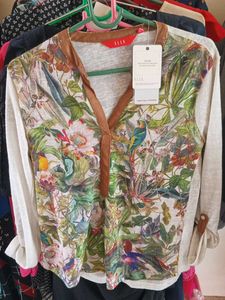 Elle Brand Top
