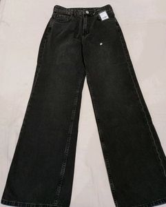 H&M Wide Leg Jeans..with TAG Attached..never Used