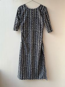 Chic Navy Tribal Geometric Print Top
