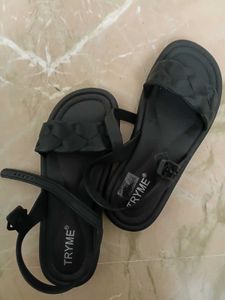 TRY ME sandals