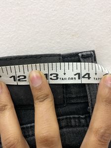 Women Levi’s Denim 28 Waist Length Ankle Mentioned