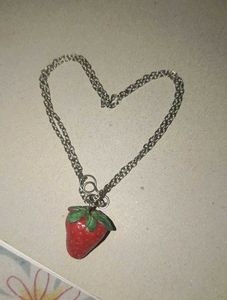 Handmade Strawberry Pendent🍓