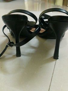 Fioni Black Strappy Heels