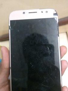 Samsung J7 Pro
