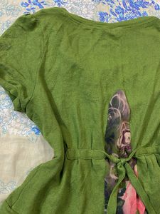 Cute Green Top &amp; Floral Skirt Set