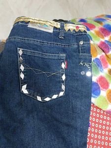Customized Jeans Can Wear 32 To 34 Waist