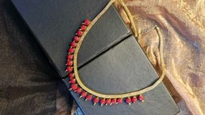 Single Line Red Necklace
