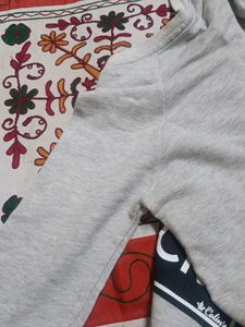 Graphic Sweatshirt.