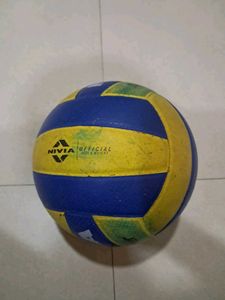Nivia Spikester Volleyball
