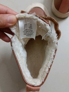 Girls Minnie Mouse Shoe.