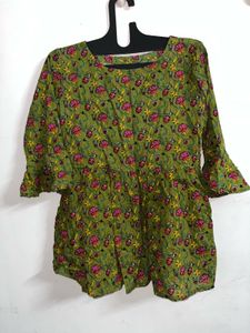Floral Green Top