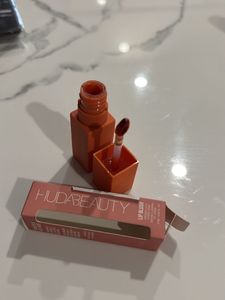 🎄⭐️Huda Beauty | Lip Blush | Apricot Kiss⭐️🎄