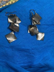 Dangling Square Earrings