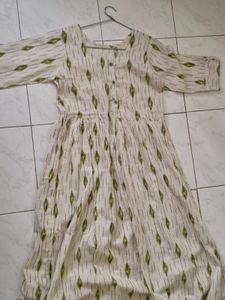 Elegant And Comfortable Dress