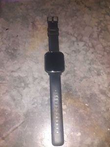 Black Smartwatch But Display Not Working