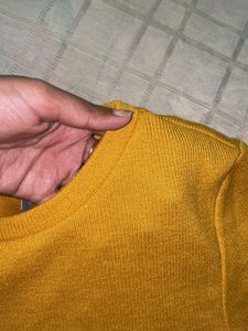 ONLY Frilled full sleeve crop top | Size S