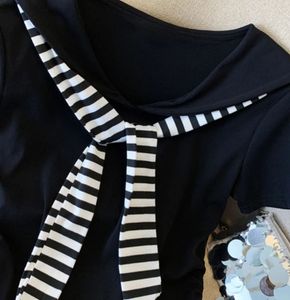 Savana Sailor scarf black Tshirt