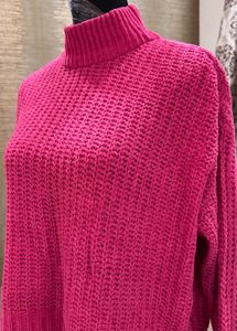 Pullover Sweater By Outryt