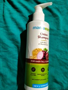 Mama Earth Onion Shampoo