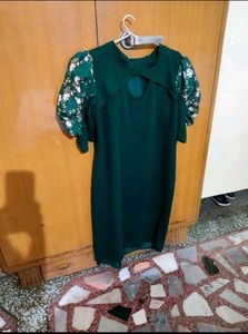 Green Floral Sleeve Dress