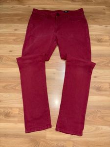 (Rare) Volcom Burgundy Straight Leg Jeans