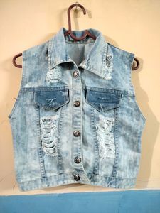 50% Off😃 Ripped Denim Jacket