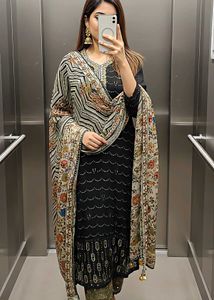 Elegant Black suit with digital print dupatta ,🤌