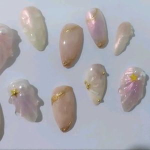 Press On Nails (Princess Pearl)