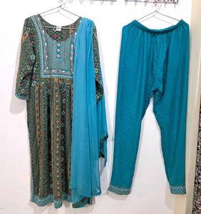 Women's Suit