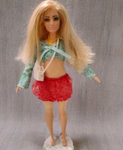 Cute Curvy Fashionista Barbie Doll