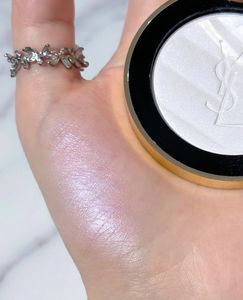 YSL YVES SAINT  Highlighter :-69 Lavenderlust