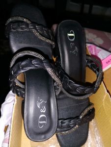 😍Black Braided Sandals😍