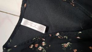 Black Floral Print Crop Top
