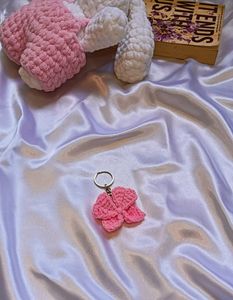 Kawai Bow Keychain 🎀