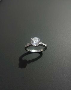 Elegant Silver color Ring