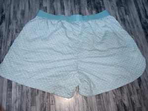 Short 32 , 34 Size 🥰