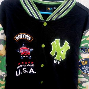 ⚫️🟢Varsity jacket